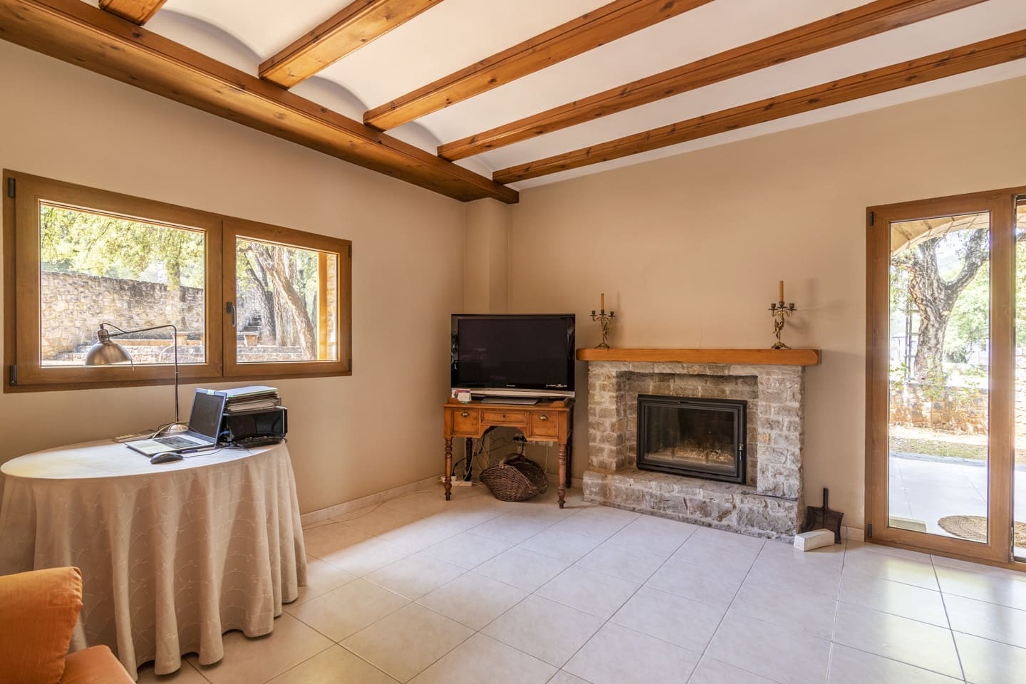 7 soveværelse Villa til salg i Artana med swimmingpool - € 880.000 (Ref: 9169274)