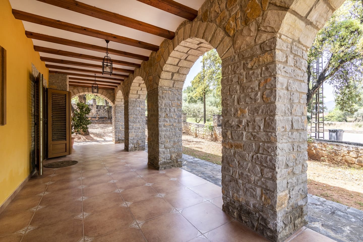 7 soveværelse Villa til salg i Artana med swimmingpool - € 880.000 (Ref: 9169274)