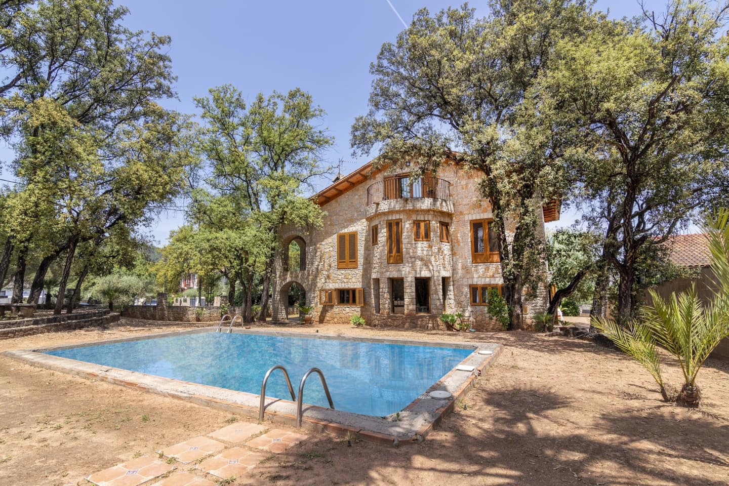 7 soveværelse Villa til salg i Artana med swimmingpool - € 880.000 (Ref: 9169274)