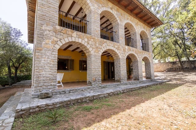 7 soveværelse Villa til salg i Artana med swimmingpool - € 880.000 (Ref: 9169274)