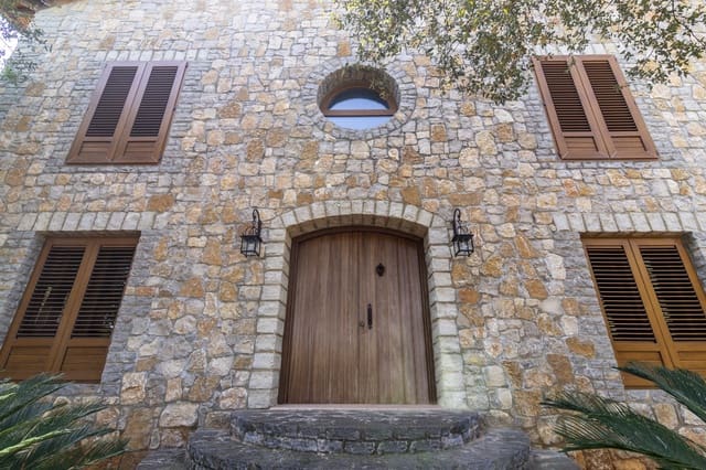 7 soveværelse Villa til salg i Artana med swimmingpool - € 880.000 (Ref: 9169274)