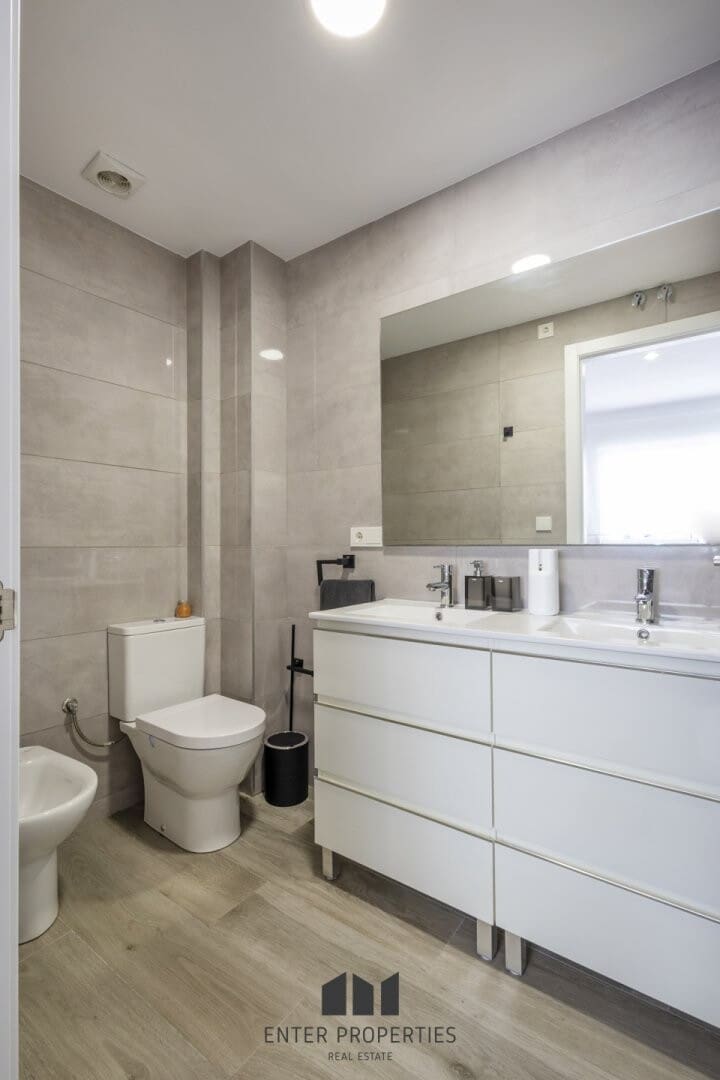 4 bedroom Townhouse for sale in Ondara with pool garage - € 350,000 (Ref: 9246285)