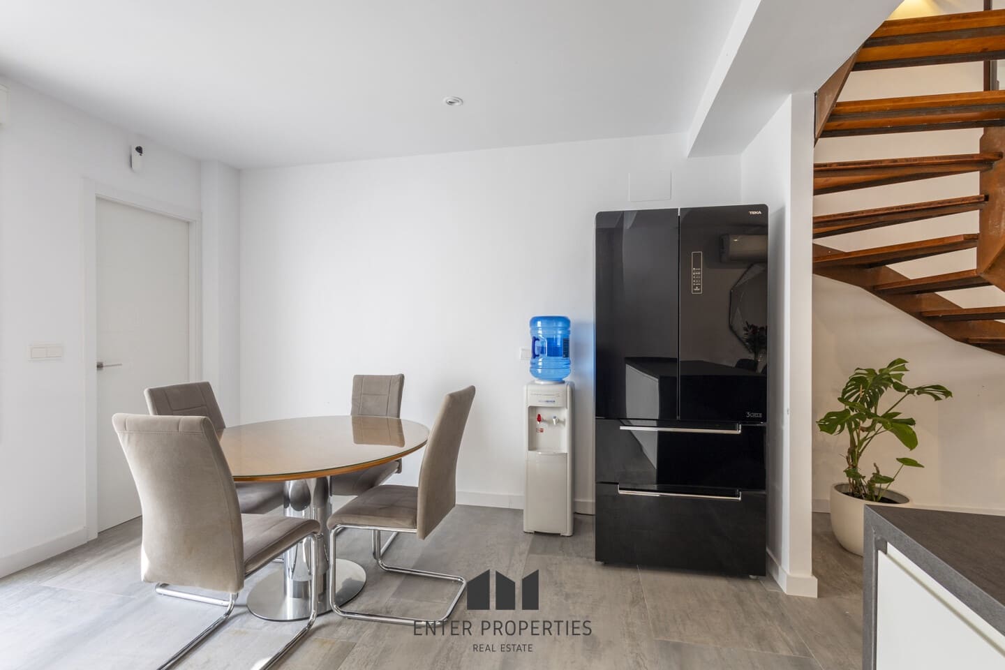 4 bedroom Townhouse for sale in Ondara with pool garage - € 350,000 (Ref: 9246285)