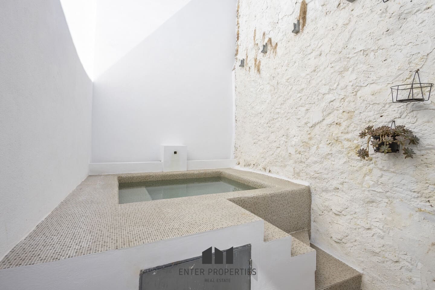 4 bedroom Townhouse for sale in Ondara with pool garage - € 350,000 (Ref: 9246285)