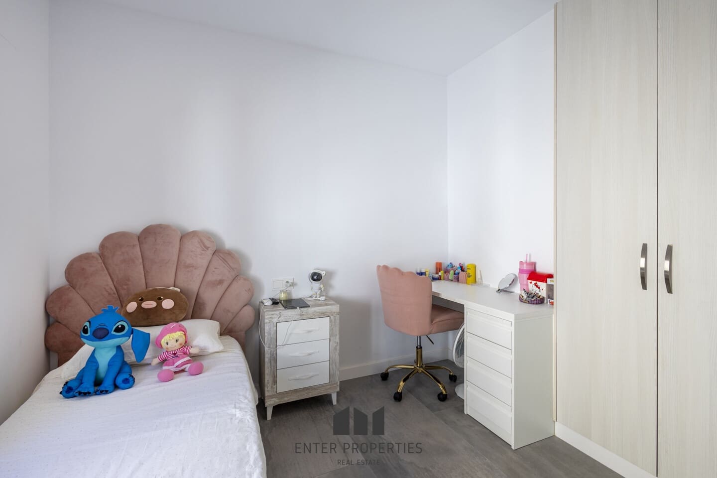 4 bedroom Townhouse for sale in Ondara with pool garage - € 350,000 (Ref: 9246285)