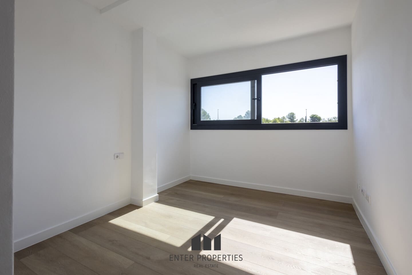 4 soveværelse Villa til salg i Riba-roja de Turia med swimmingpool garage - € 575.750 (Ref: 9251773)