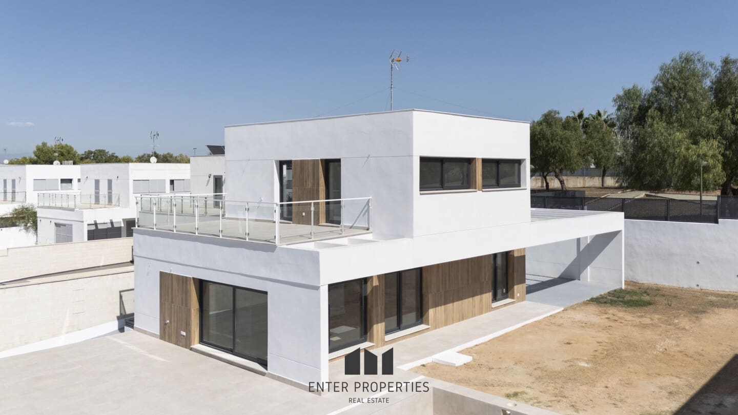 4 soveværelse Villa til salg i Riba-roja de Turia med swimmingpool garage - € 575.750 (Ref: 9251773)