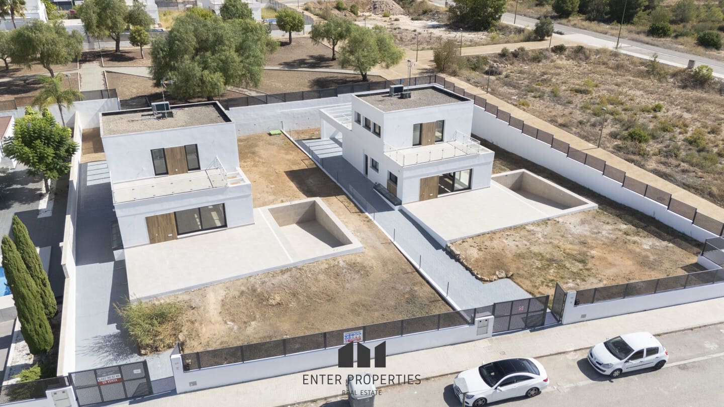 4 soveværelse Villa til salg i Riba-roja de Turia med swimmingpool garage - € 575.750 (Ref: 9251773)