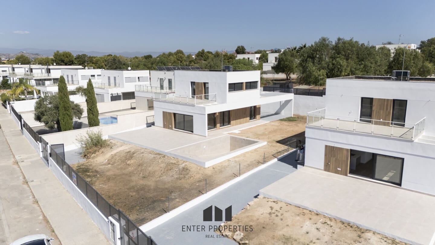 4 soveværelse Villa til salg i Riba-roja de Turia med swimmingpool garage - € 575.750 (Ref: 9251773)