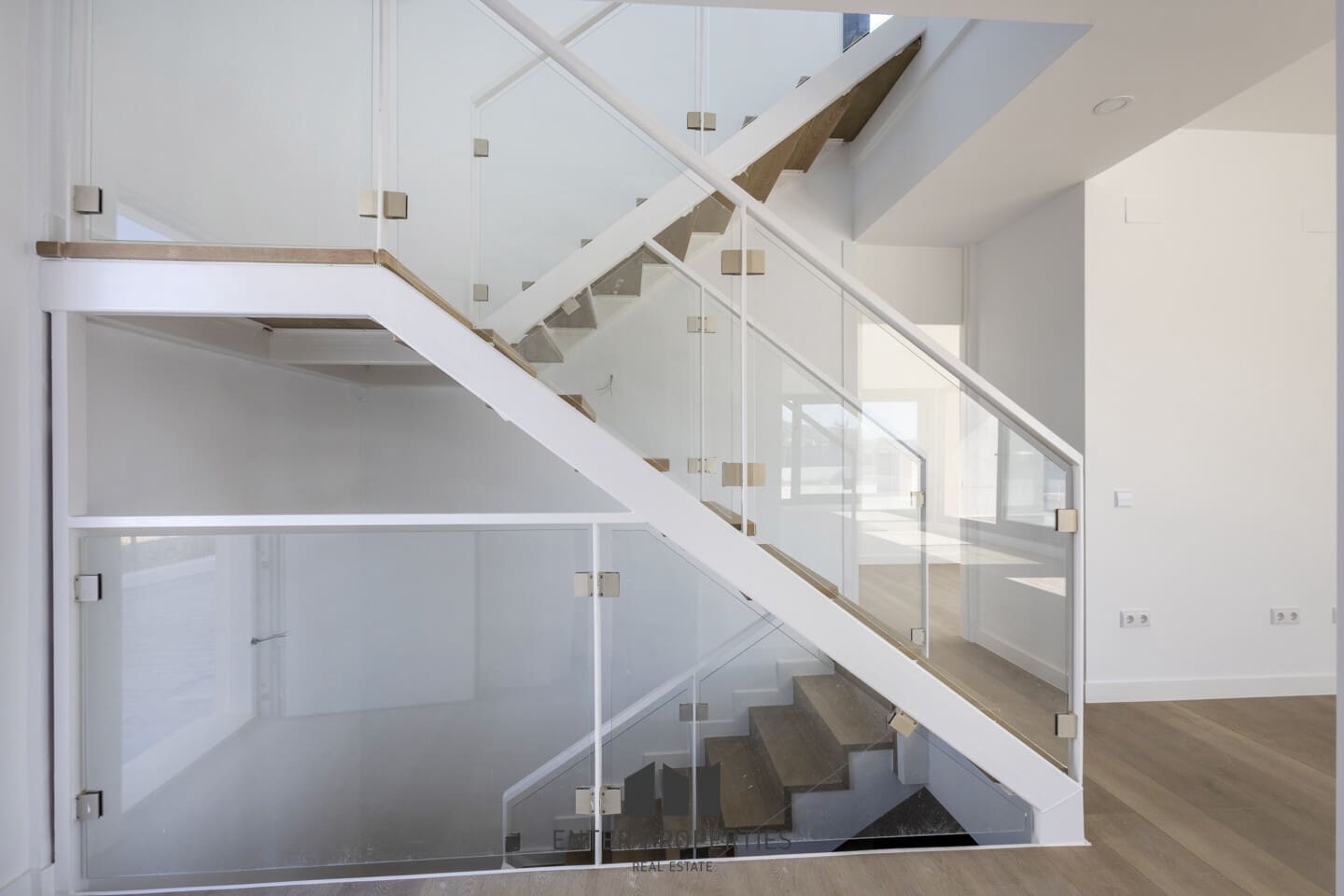 4 soveværelse Villa til salg i Riba-roja de Turia med swimmingpool garage - € 560.750 (Ref: 9251774)