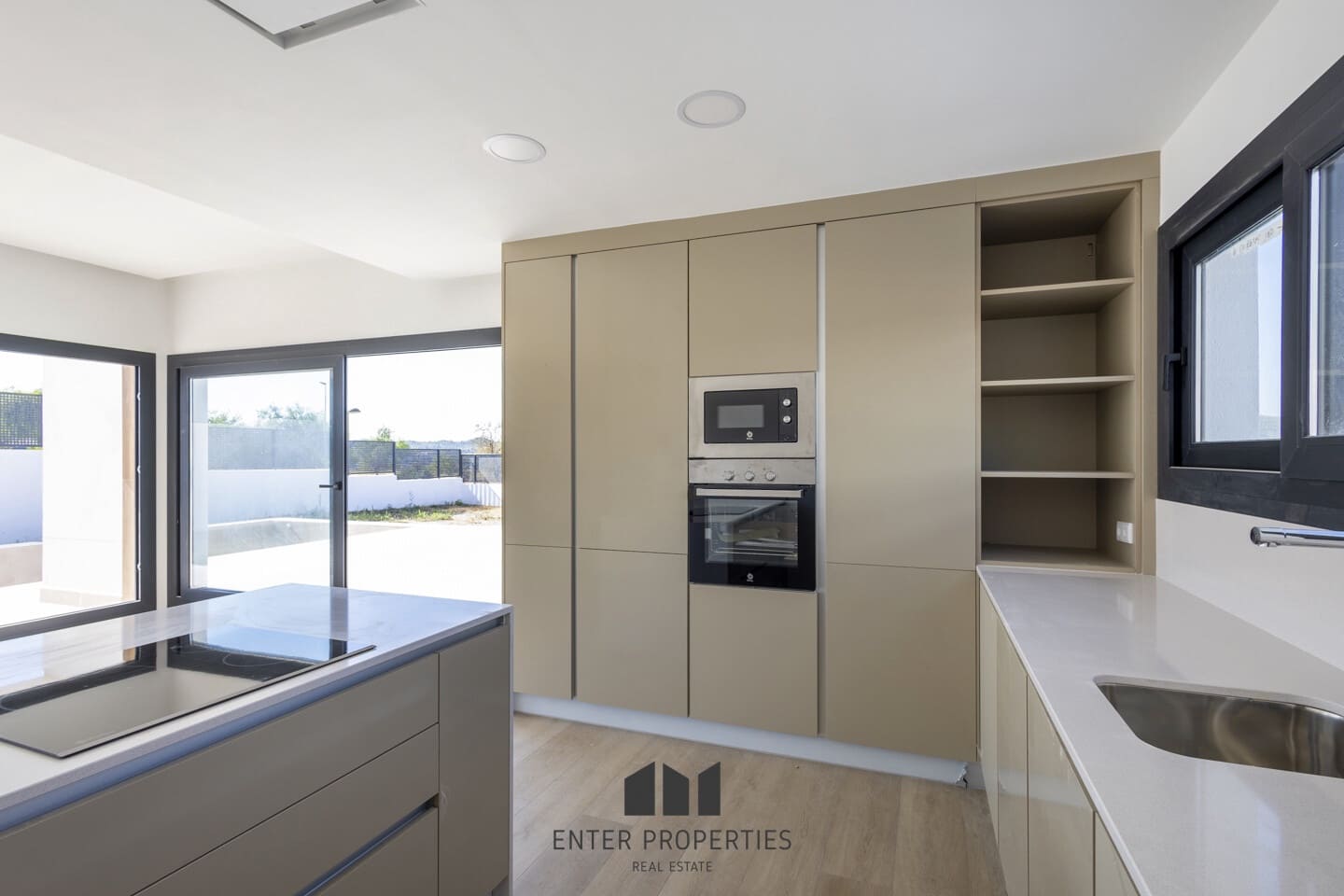 4 soveværelse Villa til salg i Riba-roja de Turia med swimmingpool garage - € 560.750 (Ref: 9251774)