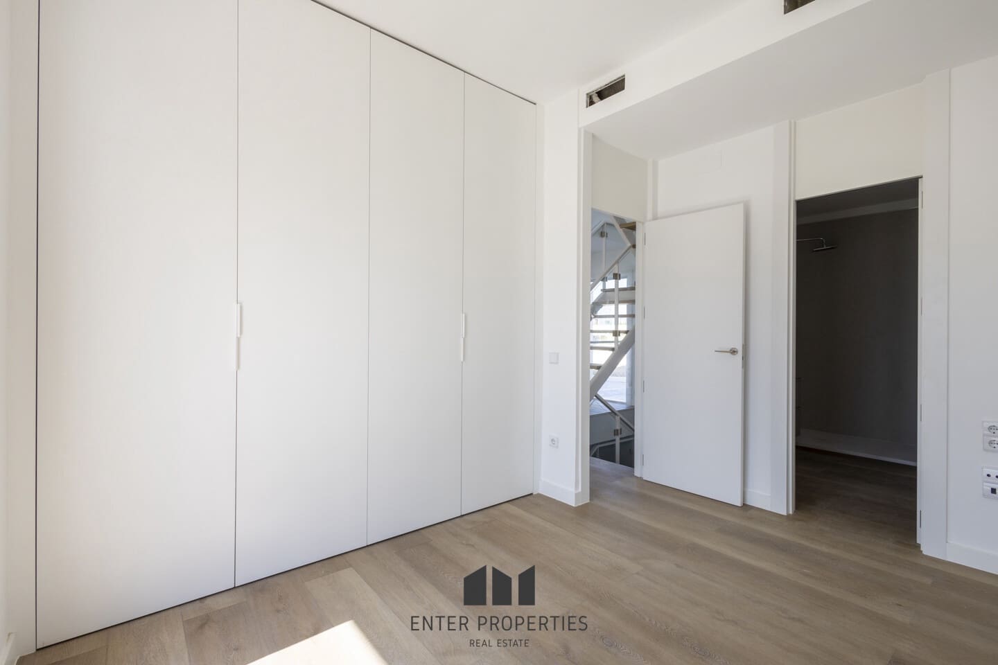 4 soveværelse Villa til salg i Riba-roja de Turia med swimmingpool garage - € 560.750 (Ref: 9251774)