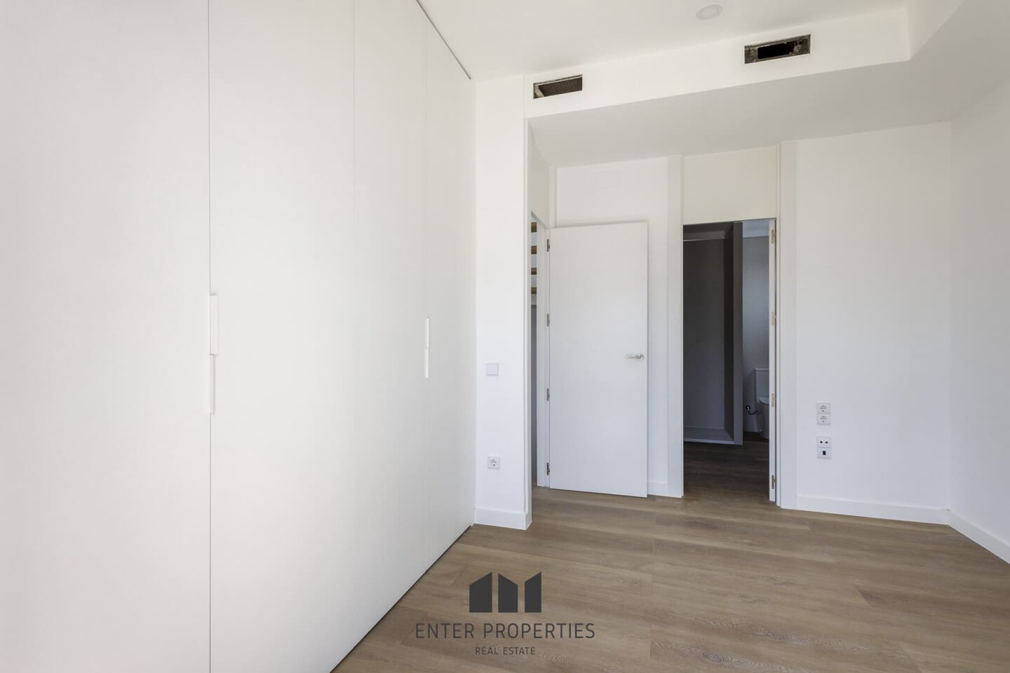 4 soveværelse Villa til salg i Riba-roja de Turia med swimmingpool garage - € 560.750 (Ref: 9251774)