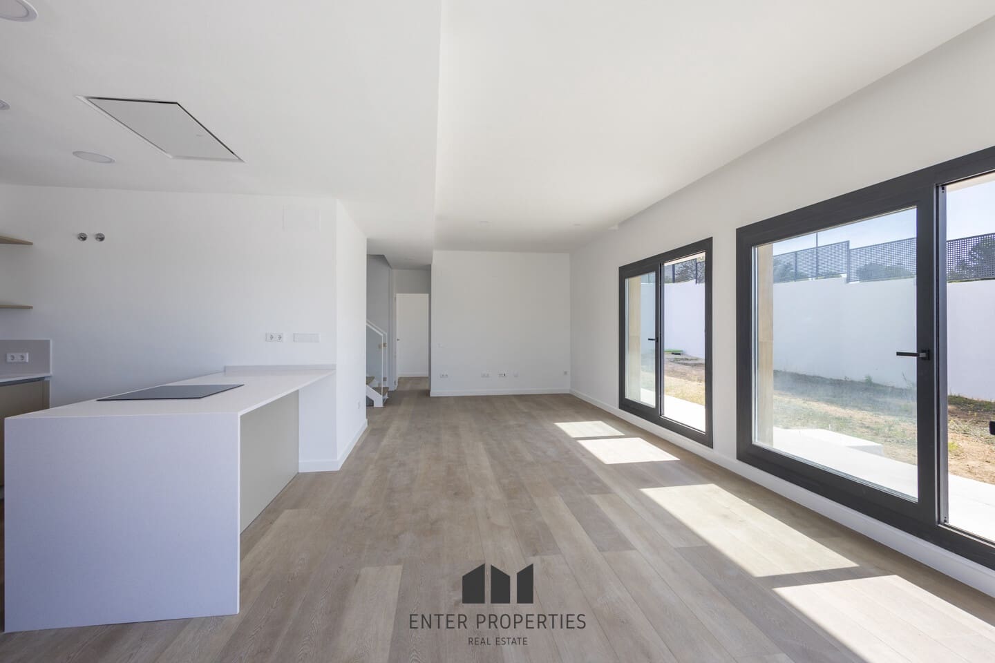 4 soveværelse Villa til salg i Riba-roja de Turia med swimmingpool garage - € 560.750 (Ref: 9251774)