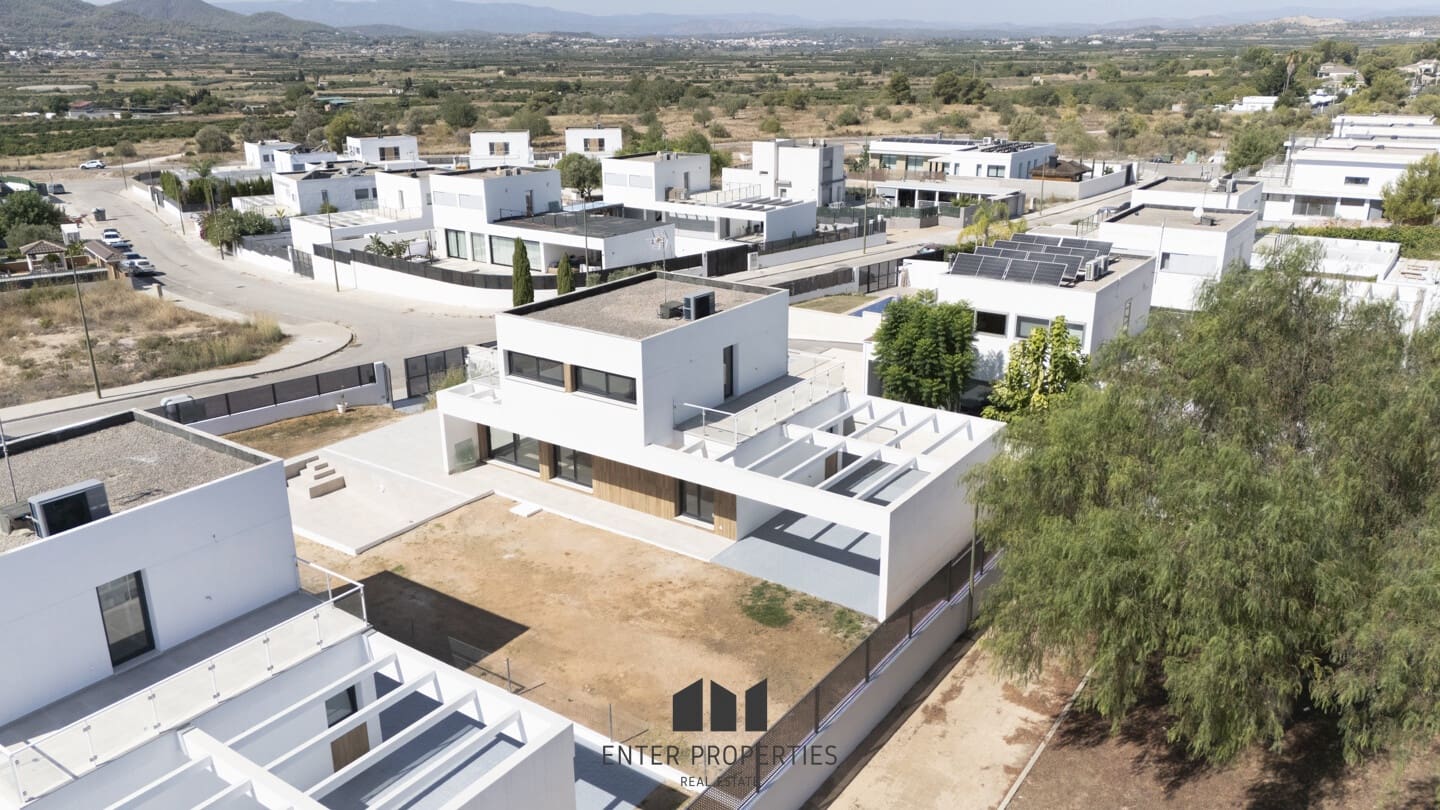 4 soveværelse Villa til salg i Riba-roja de Turia med swimmingpool garage - € 560.750 (Ref: 9251774)