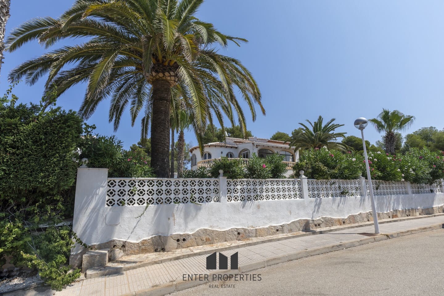 4 soveværelse Villa til salg i Javea / Xabia med garage - € 1.366.000 (Ref: 9263958)