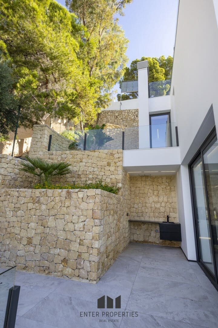 5 makuuhuone Huvila myytävänä paikassa Altea mukana uima-altaan 
autotalli - 2 350 000 € (Ref: 9290912)