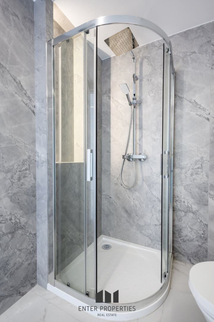 5 makuuhuone Huvila myytävänä paikassa Altea mukana uima-altaan 
autotalli - 2 350 000 € (Ref: 9290912)