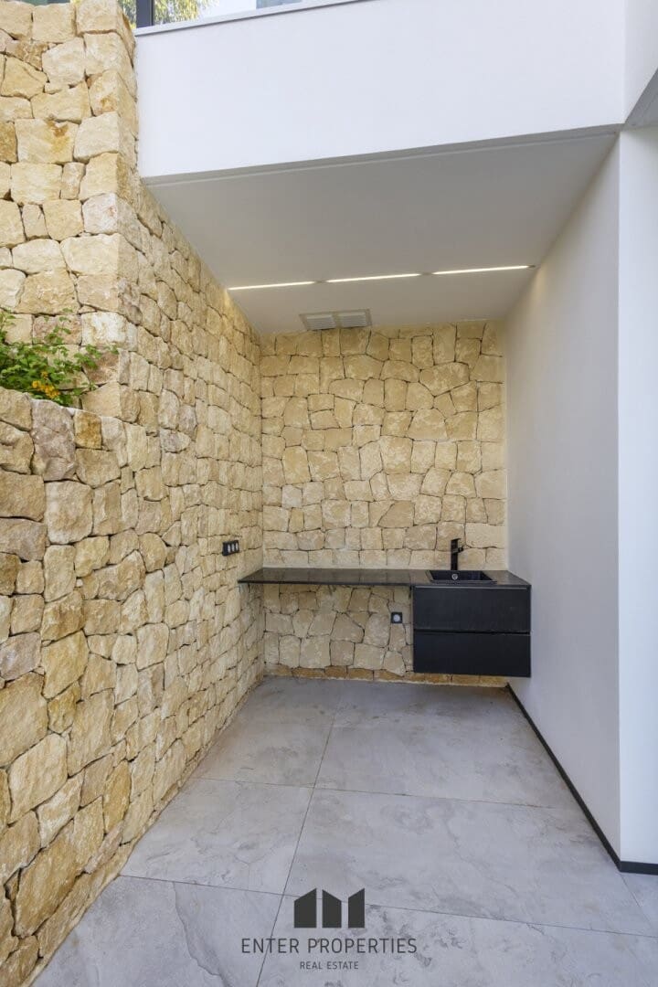 5 makuuhuone Huvila myytävänä paikassa Altea mukana uima-altaan 
autotalli - 2 350 000 € (Ref: 9290912)