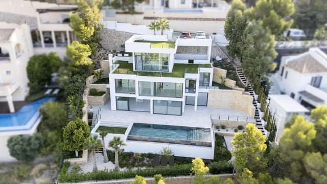 5 makuuhuone Huvila myytävänä paikassa Altea mukana uima-altaan 
autotalli - 2 350 000 € (Ref: 9290912)