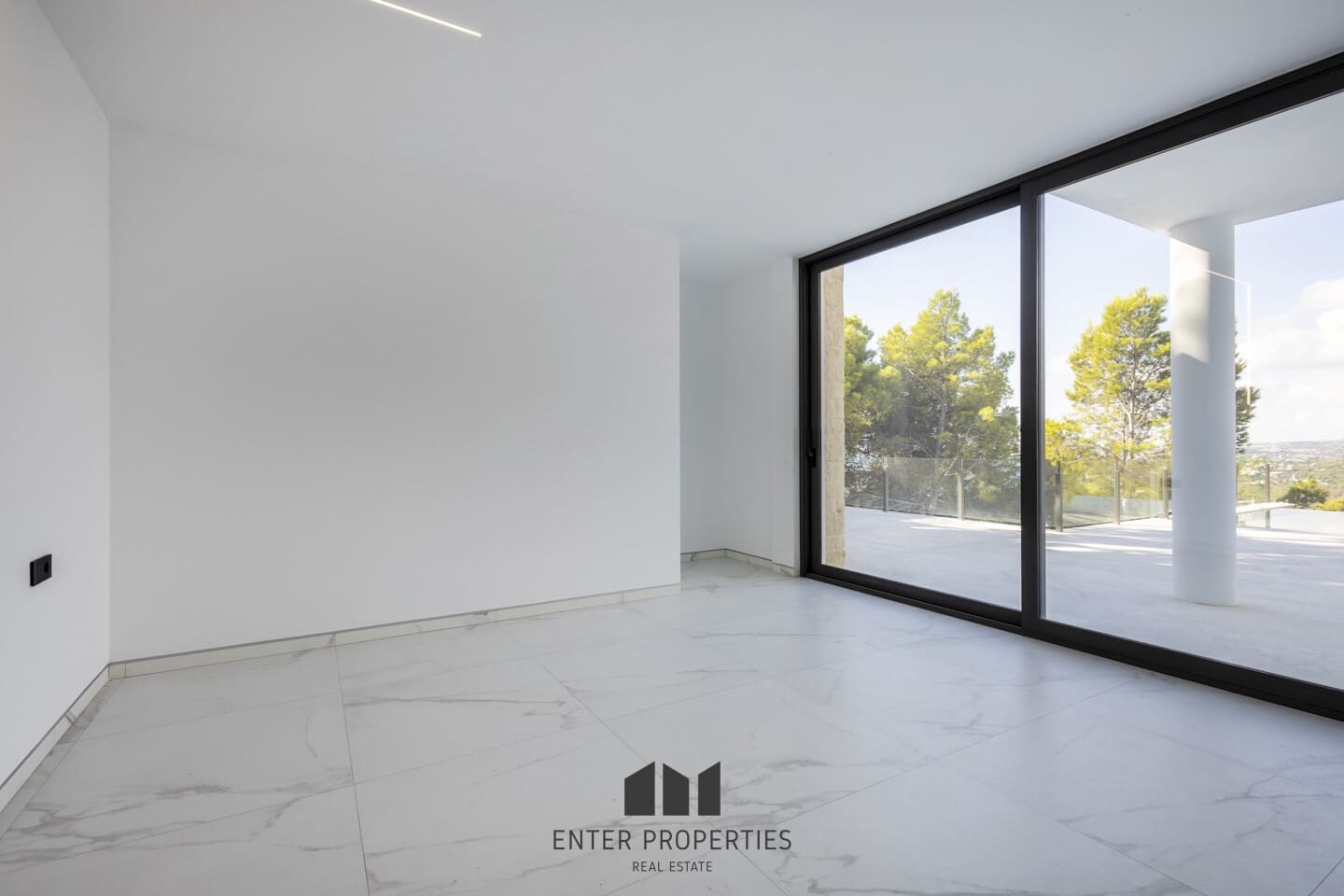 5 makuuhuone Huvila myytävänä paikassa Altea mukana uima-altaan 
autotalli - 2 350 000 € (Ref: 9290912)