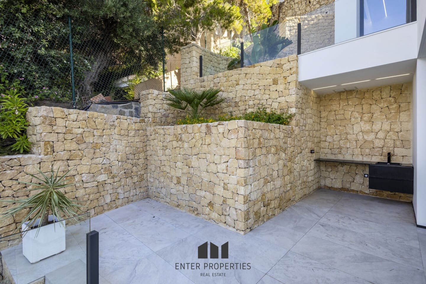 5 makuuhuone Huvila myytävänä paikassa Altea mukana uima-altaan 
autotalli - 2 350 000 € (Ref: 9290912)