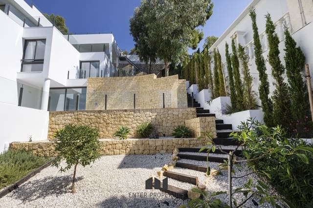 5 makuuhuone Huvila myytävänä paikassa Altea mukana uima-altaan 
autotalli - 2 350 000 € (Ref: 9290912)