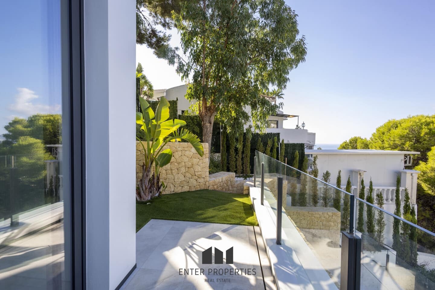 5 makuuhuone Huvila myytävänä paikassa Altea mukana uima-altaan 
autotalli - 2 350 000 € (Ref: 9290912)