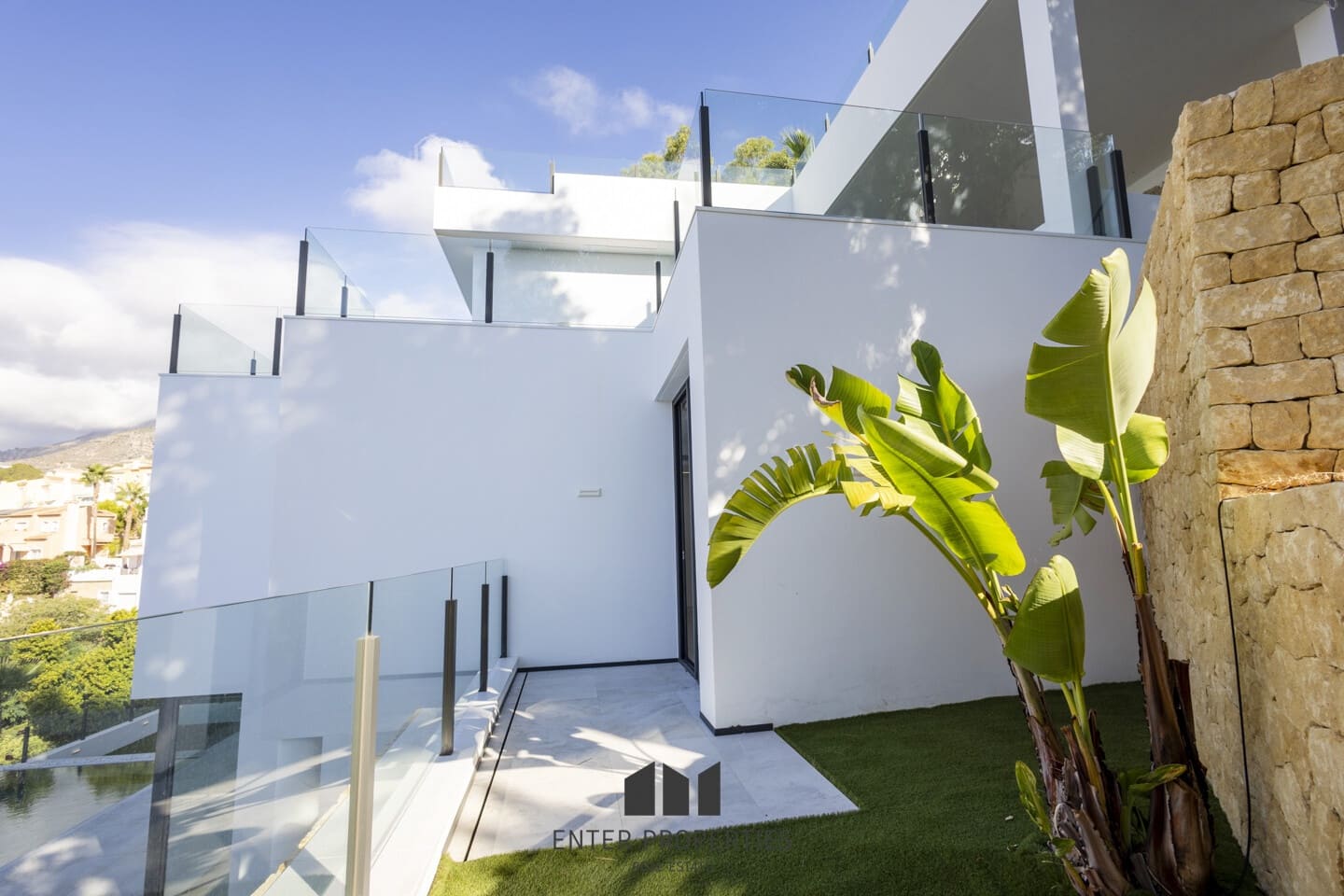 5 makuuhuone Huvila myytävänä paikassa Altea mukana uima-altaan 
autotalli - 2 350 000 € (Ref: 9290912)