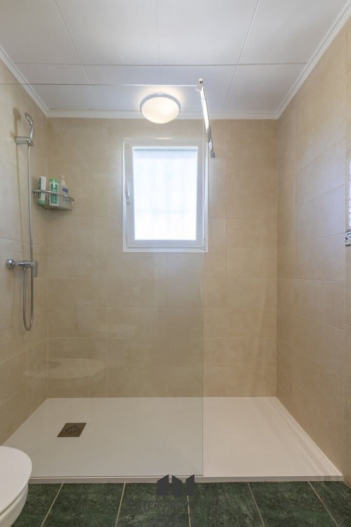 Chalet de 4 habitaciones en Javea / Xàbia en venta con piscina garaje - 750.000 € (Ref: 9358066)