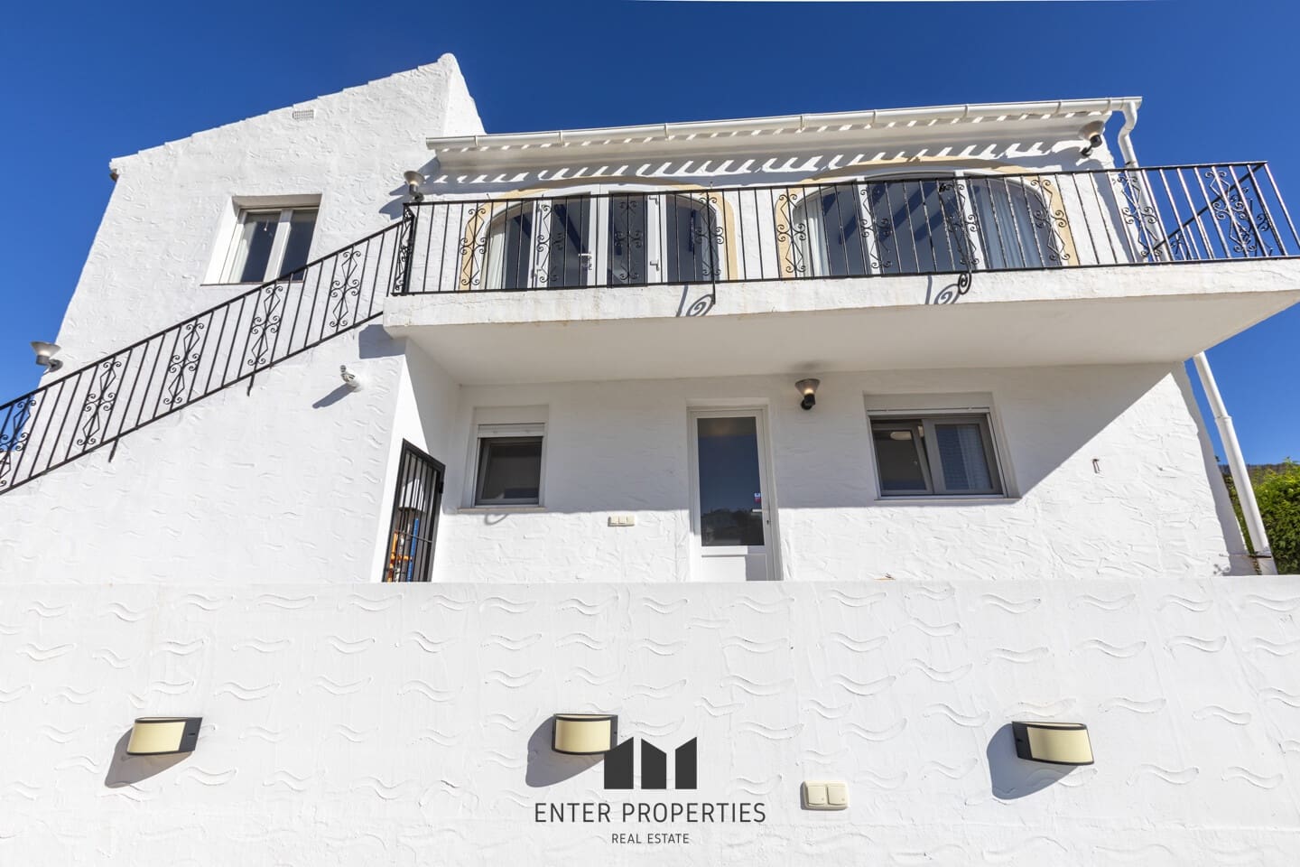 Chalet de 4 habitaciones en Javea / Xàbia en venta con piscina garaje - 750.000 € (Ref: 9358066)