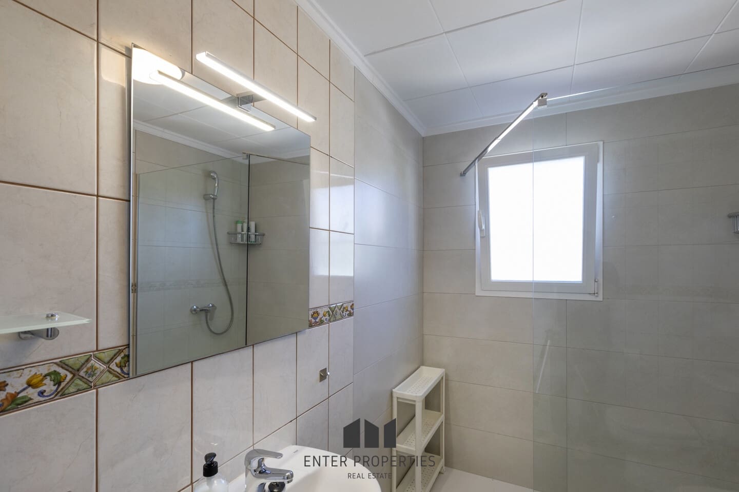 Chalet de 4 habitaciones en Javea / Xàbia en venta con piscina garaje - 750.000 € (Ref: 9358066)