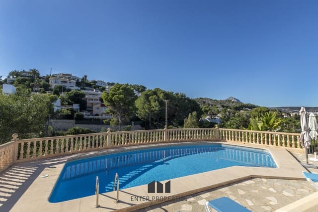 Chalet de 4 habitaciones en Cap Martí - El Tossalet - Pinomar, Javea / Xàbia en venta con piscina garaje - 750.000 € (Ref: 9358066)