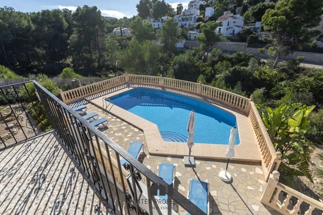 Chalet de 4 habitaciones en Cap Martí - El Tossalet - Pinomar, Javea / Xàbia en venta con piscina garaje - 750.000 € (Ref: 9358066)