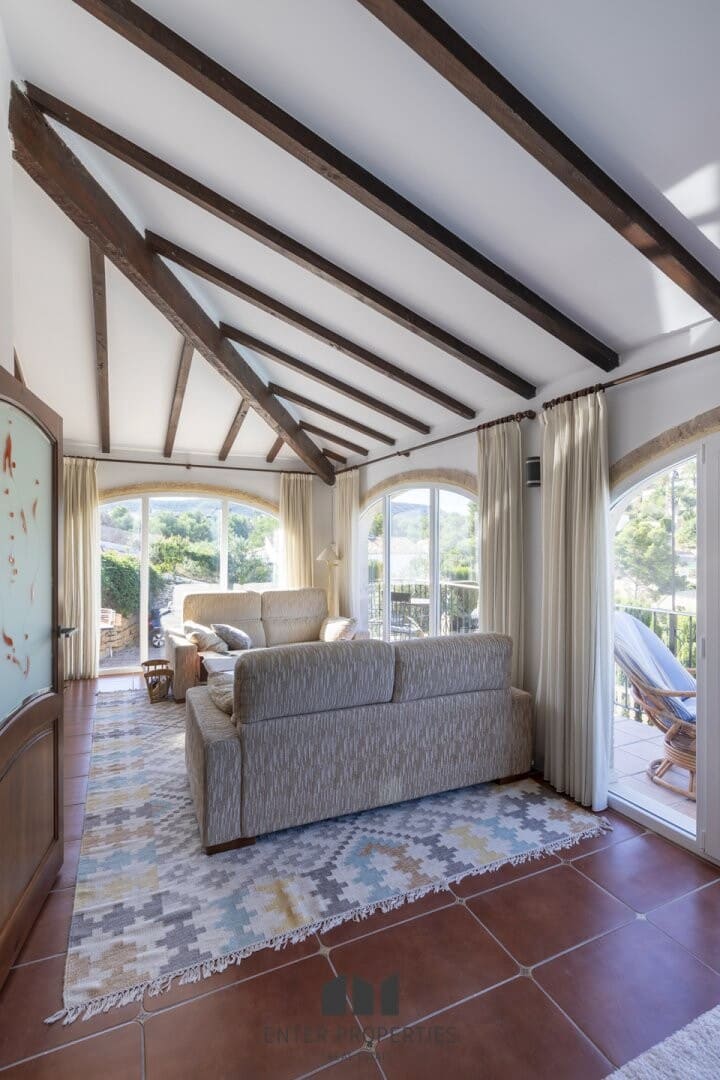 4 soveværelse Villa til salg i Javea / Xabia med swimmingpool garage - € 1.090.000 (Ref: 9361866)