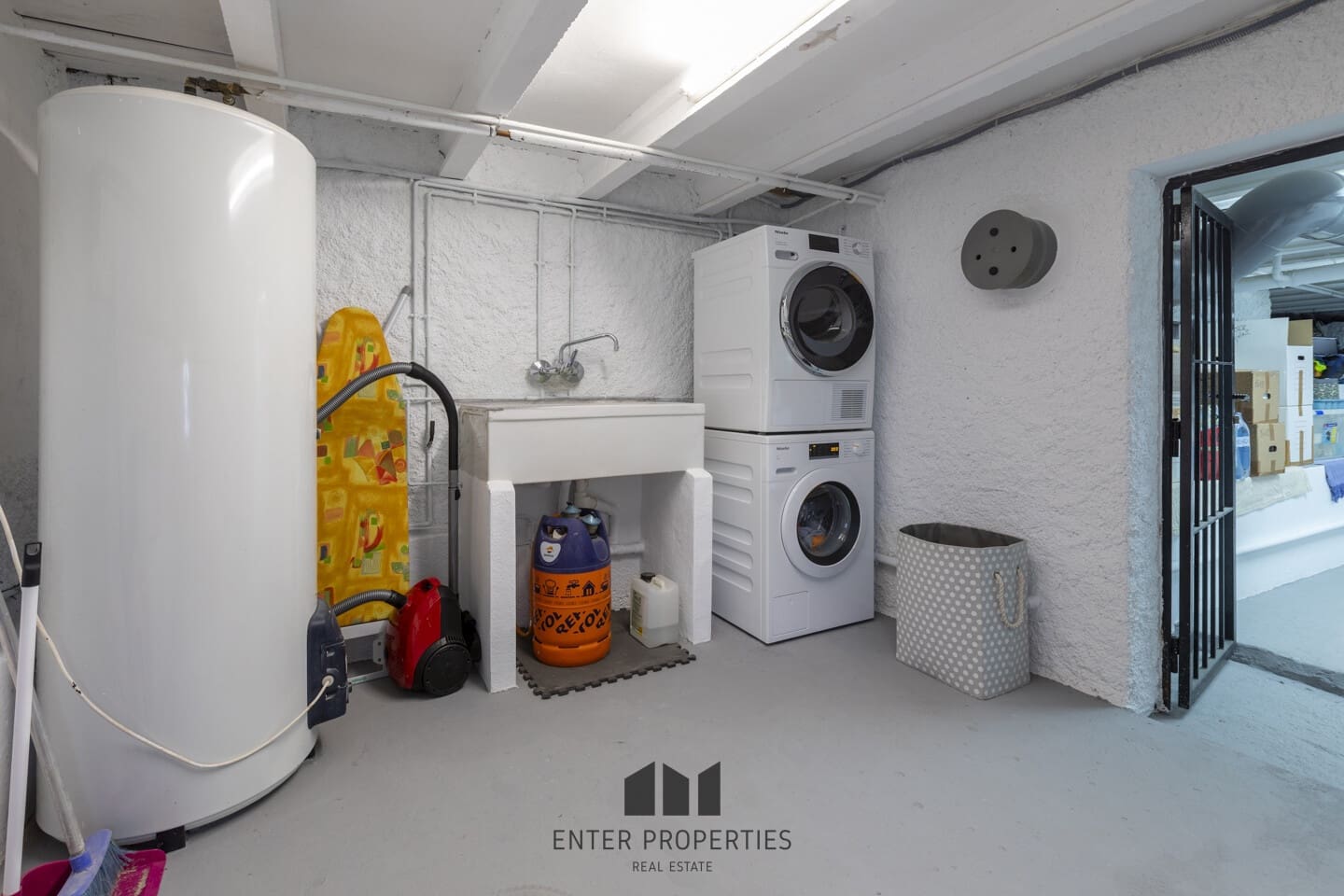 4 soveværelse Villa til salg i Javea / Xabia med swimmingpool garage - € 1.090.000 (Ref: 9361866)