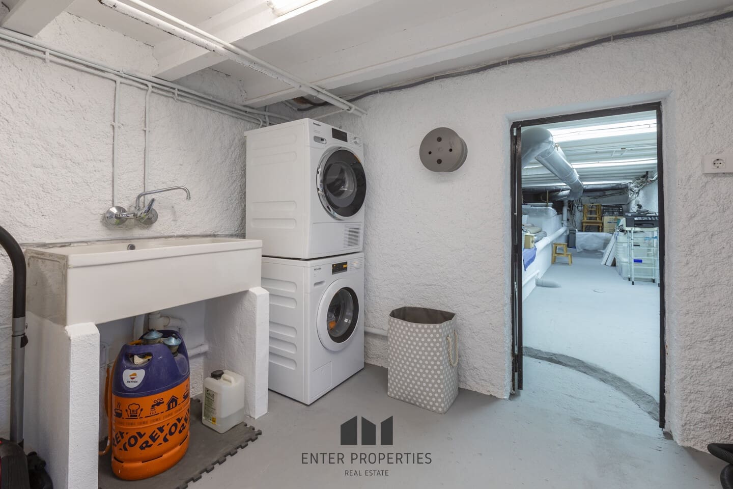 4 soveværelse Villa til salg i Javea / Xabia med swimmingpool garage - € 1.090.000 (Ref: 9361866)