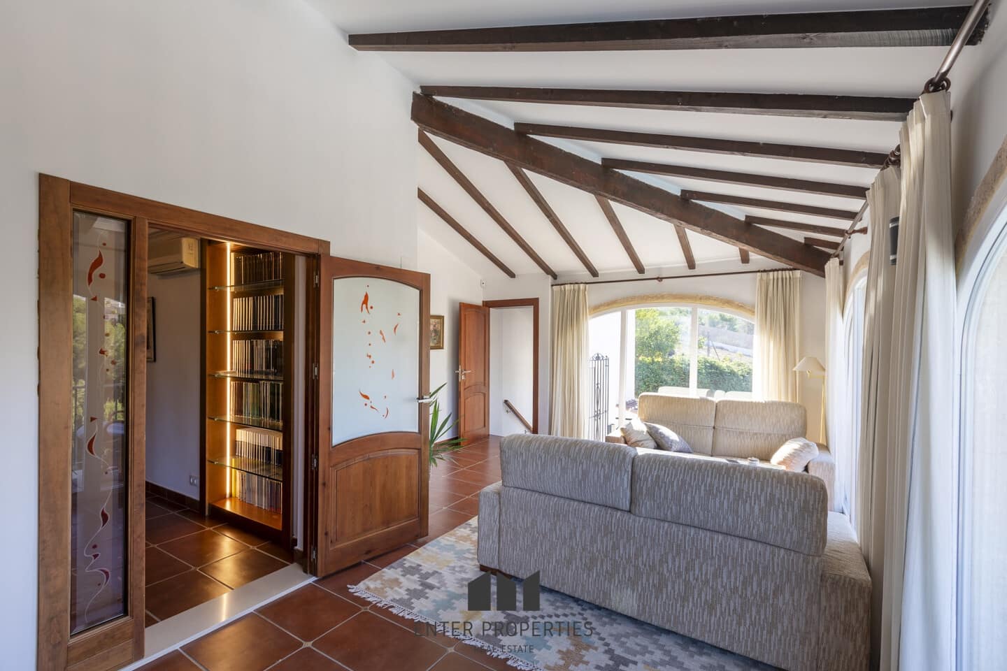 4 soveværelse Villa til salg i Javea / Xabia med swimmingpool garage - € 1.090.000 (Ref: 9361866)