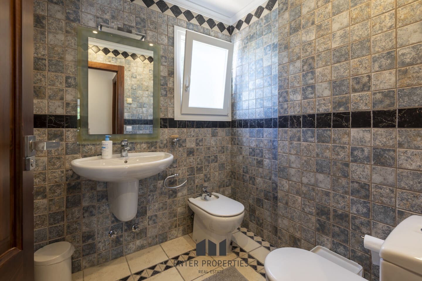 4 soveværelse Villa til salg i Javea / Xabia med swimmingpool garage - € 1.090.000 (Ref: 9361866)