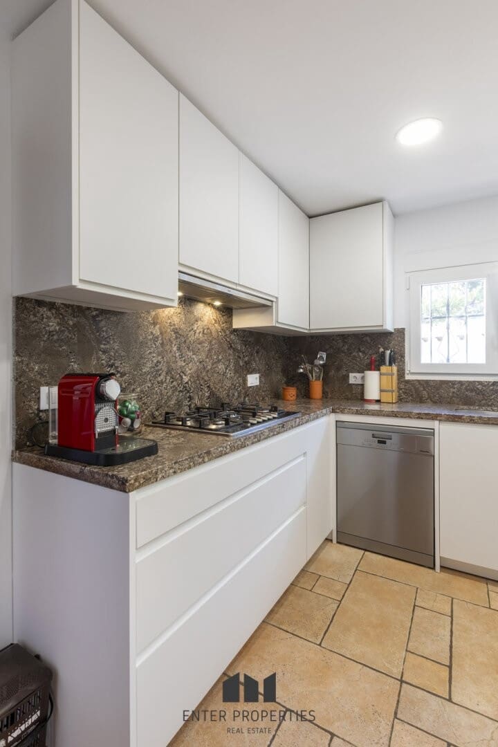 4 soveværelse Villa til salg i Javea / Xabia med swimmingpool garage - € 1.090.000 (Ref: 9361866)