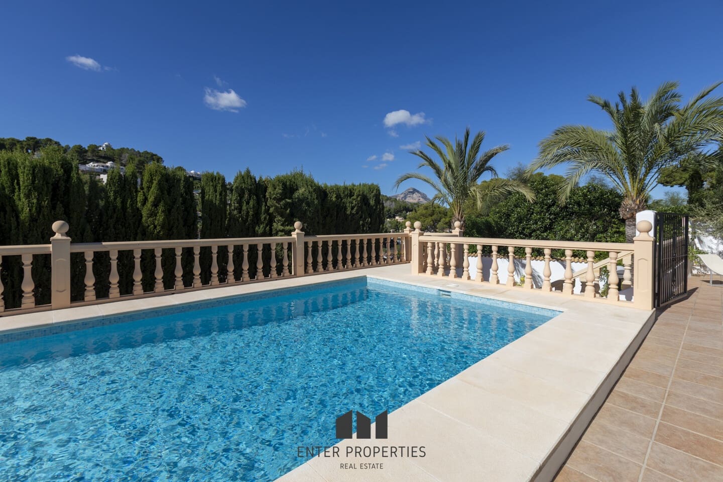 4 soveværelse Villa til salg i Javea / Xabia med swimmingpool garage - € 1.090.000 (Ref: 9361866)