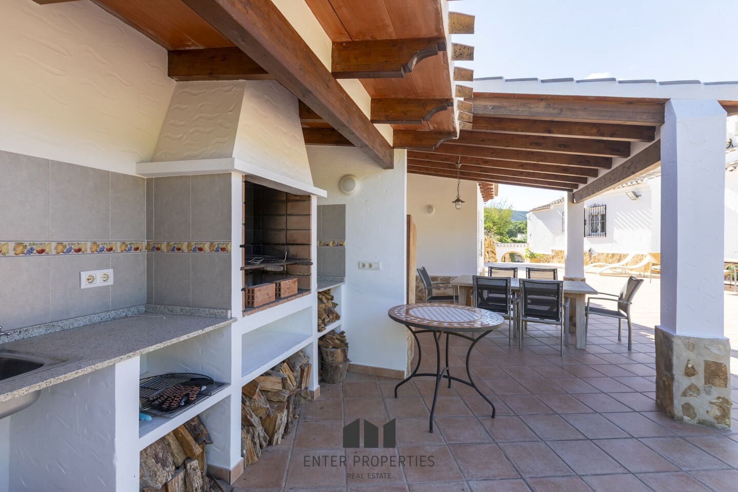 4 soveværelse Villa til salg i Javea / Xabia med swimmingpool garage - € 1.090.000 (Ref: 9361866)