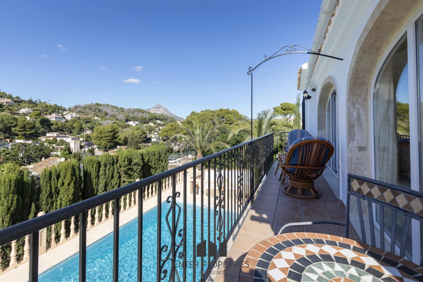 4 soveværelse Villa til salg i Javea / Xabia med swimmingpool garage - € 1.090.000 (Ref: 9361866)