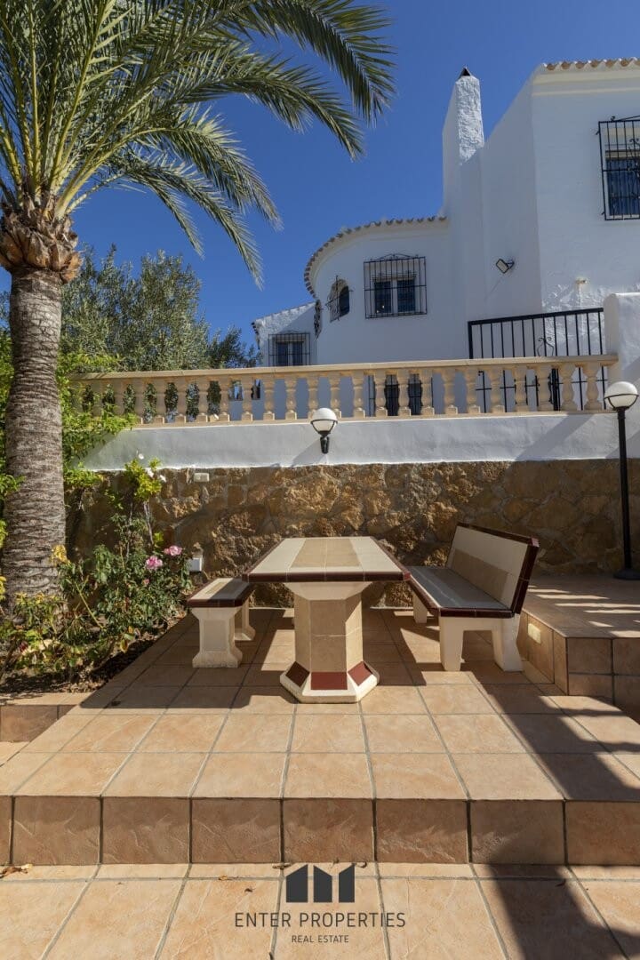 4 soveværelse Villa til salg i Javea / Xabia med swimmingpool garage - € 1.090.000 (Ref: 9361866)