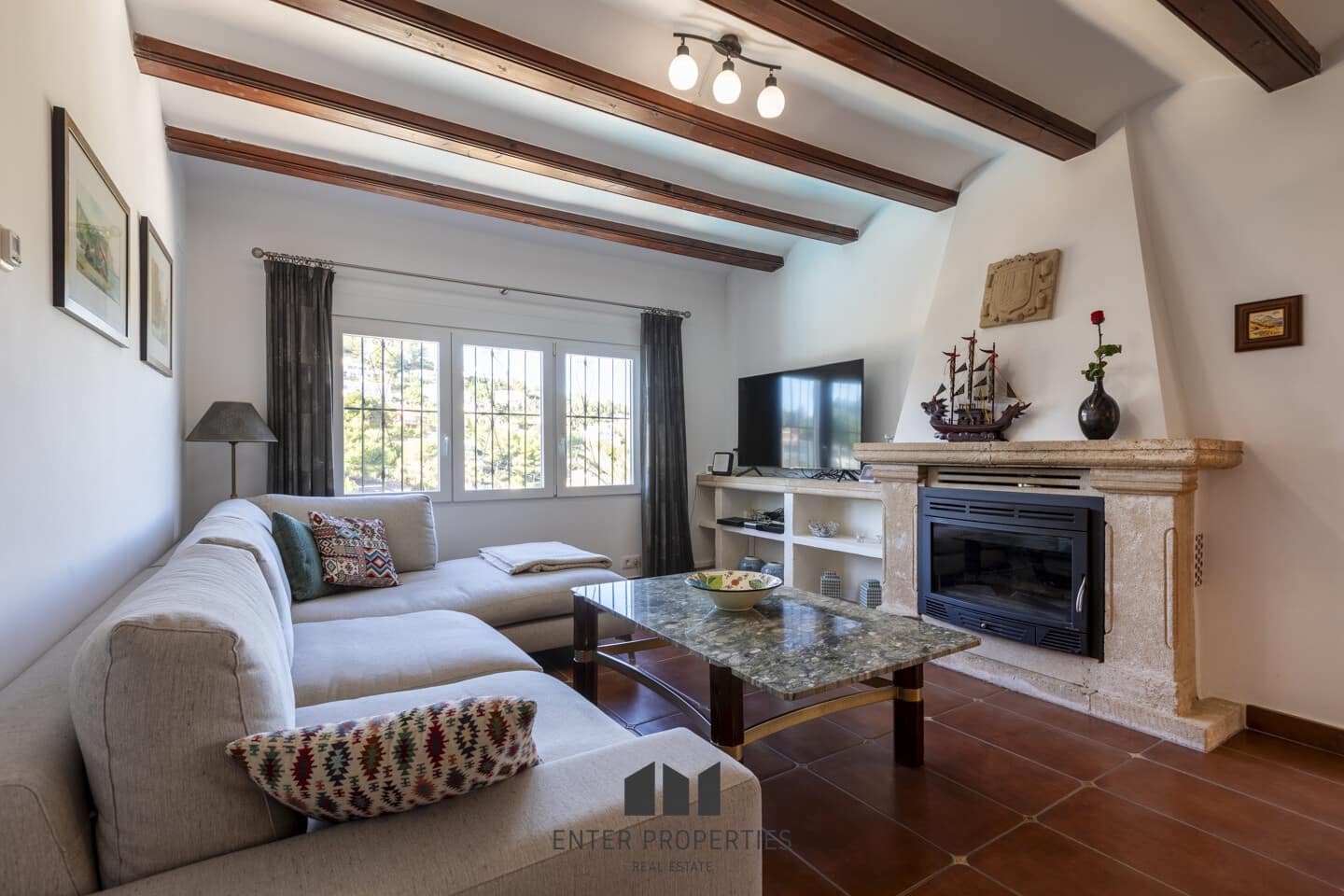 4 soveværelse Villa til salg i Javea / Xabia med swimmingpool garage - € 1.090.000 (Ref: 9361866)