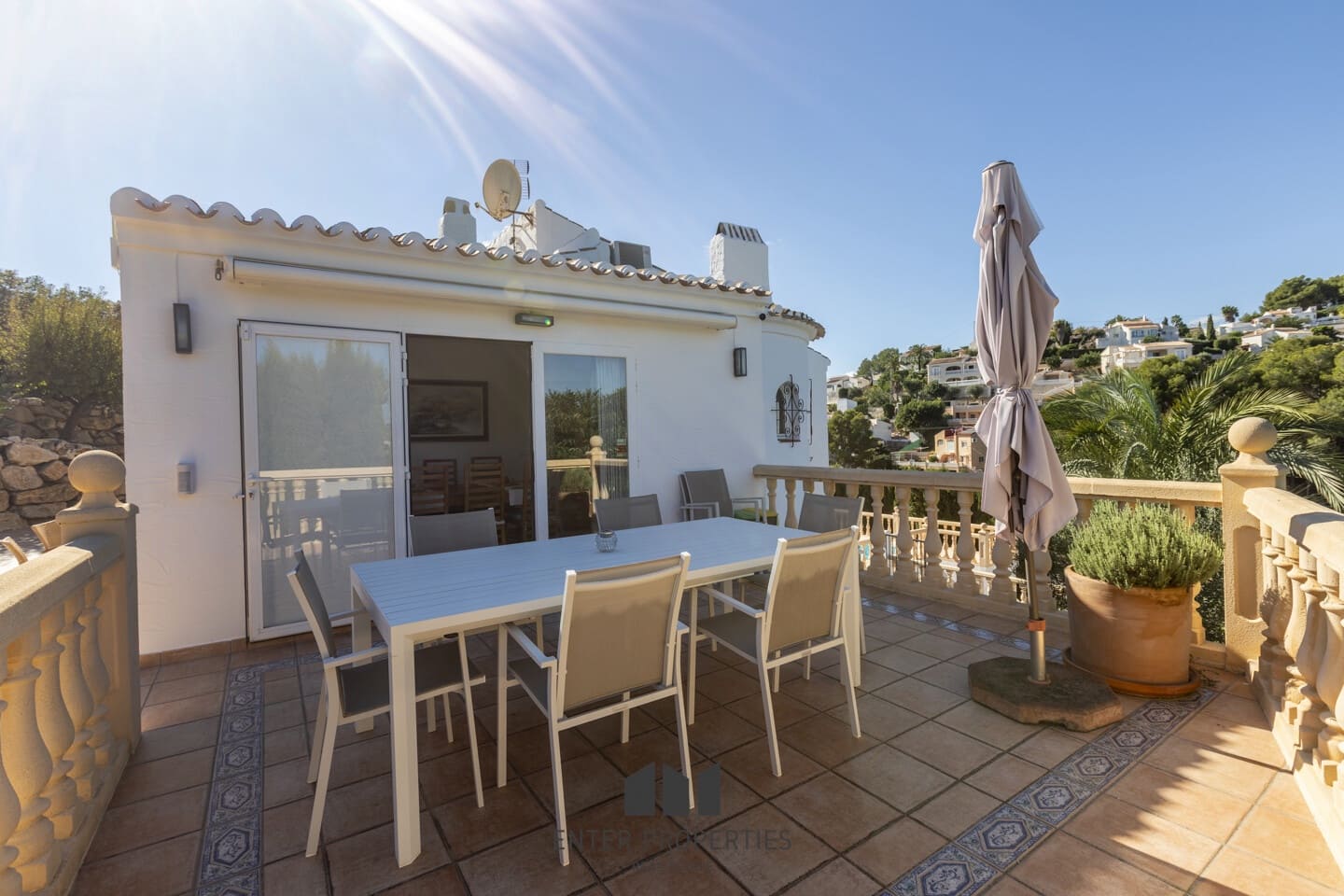 4 soveværelse Villa til salg i Javea / Xabia med swimmingpool garage - € 1.090.000 (Ref: 9361866)