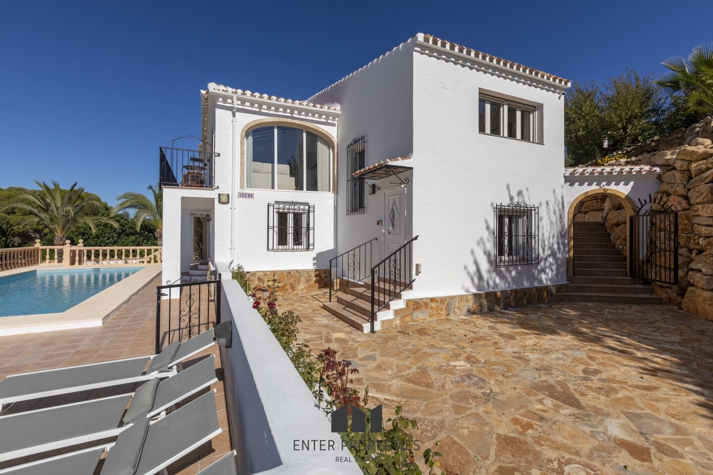 4 soveværelse Villa til salg i Javea / Xabia med swimmingpool garage - € 1.090.000 (Ref: 9361866)