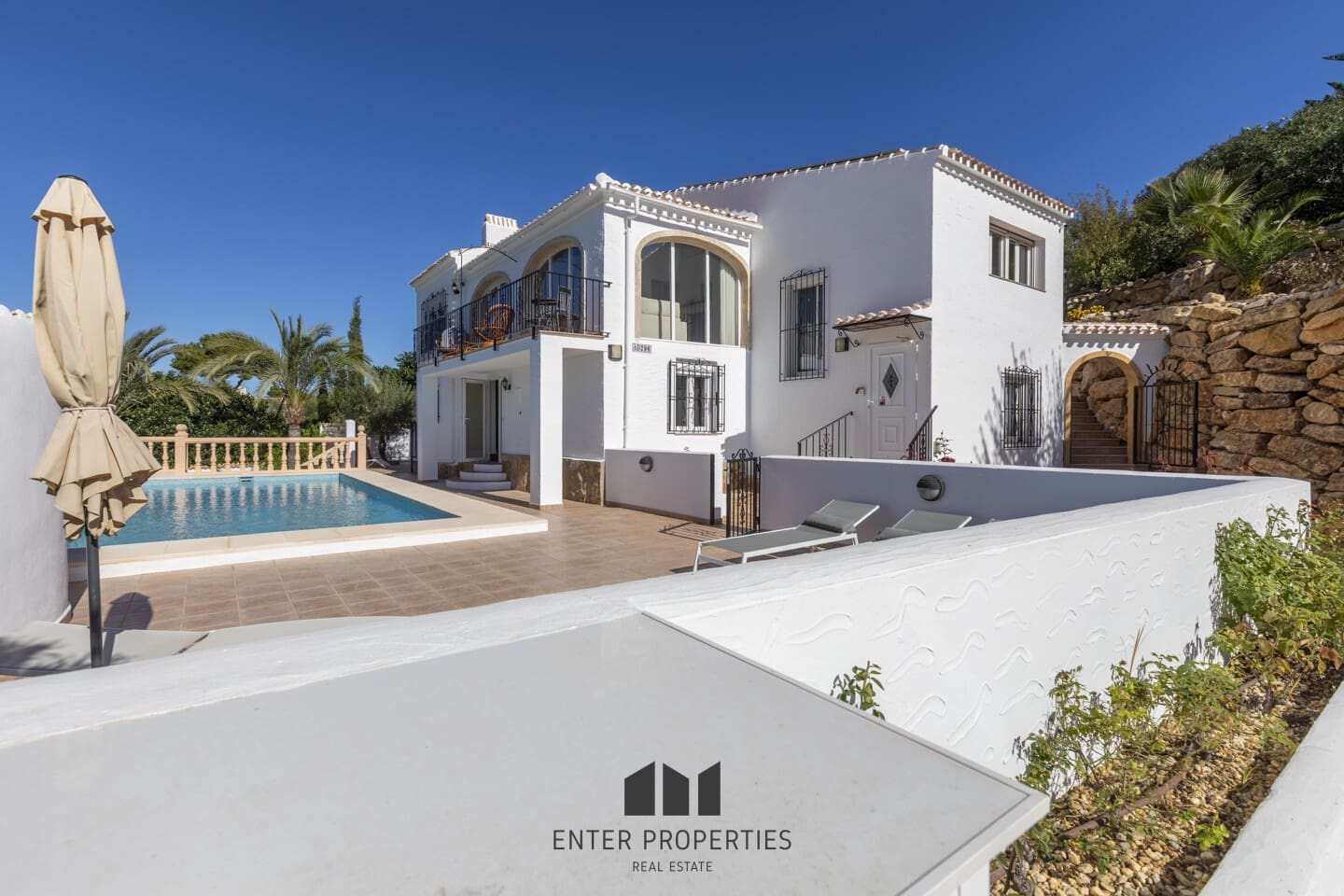 4 soveværelse Villa til salg i Javea / Xabia med swimmingpool garage - € 1.090.000 (Ref: 9361866)