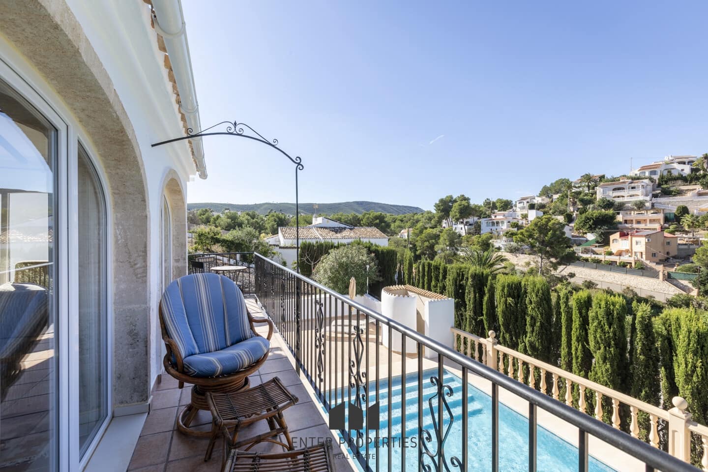 4 soveværelse Villa til salg i Javea / Xabia med swimmingpool garage - € 1.090.000 (Ref: 9361866)