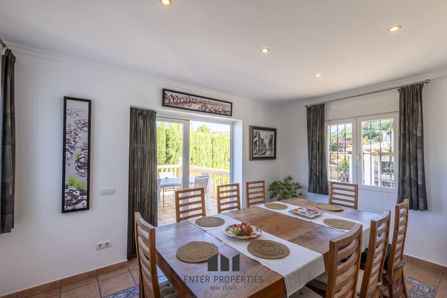 4 soveværelse Villa til salg i Javea / Xabia med swimmingpool garage - € 1.090.000 (Ref: 9361866)